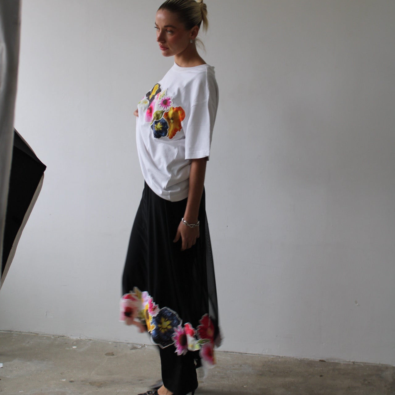 Sticker book T-shirt (White)