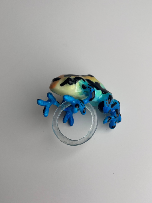 Frog ring